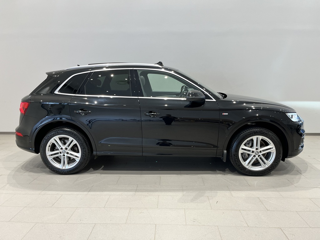 Audi Q5 YAM364
