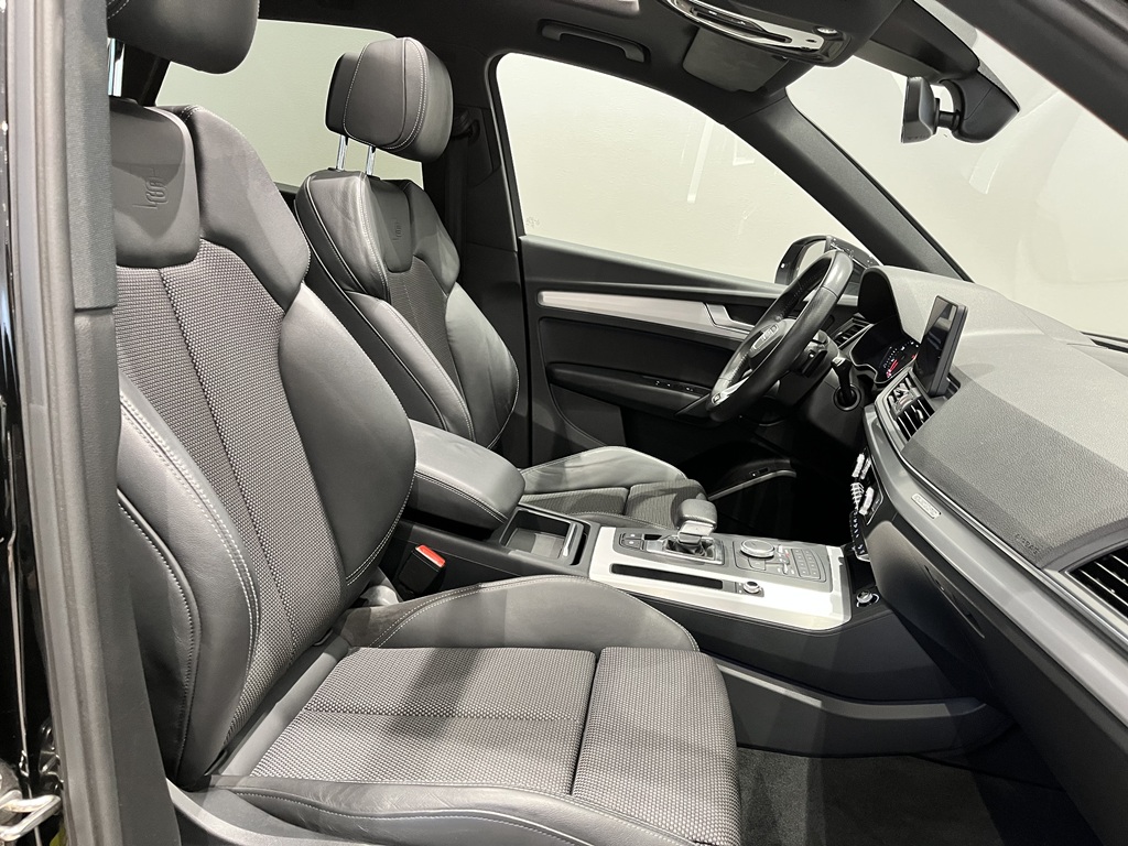 Audi Q5 YAM364