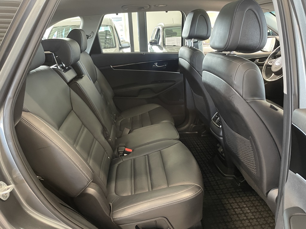 Kia Sorento YAR660
