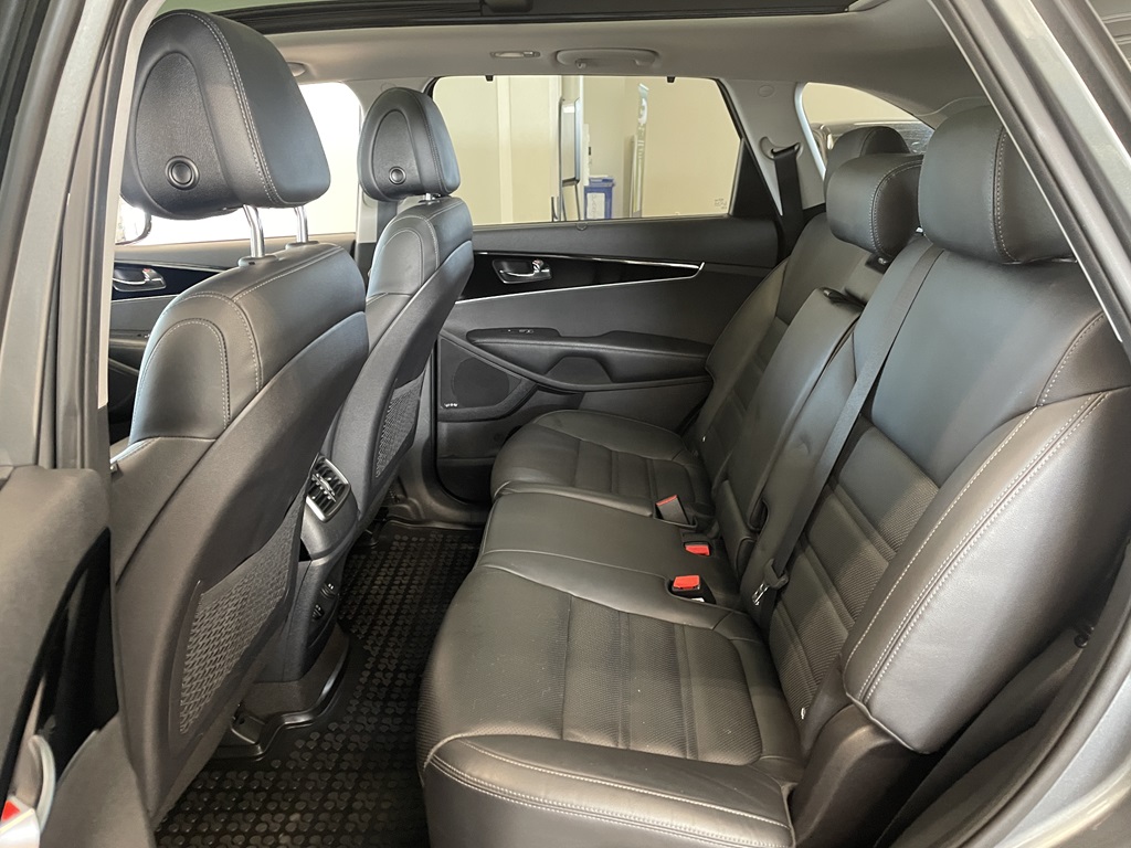 Kia Sorento YAR660