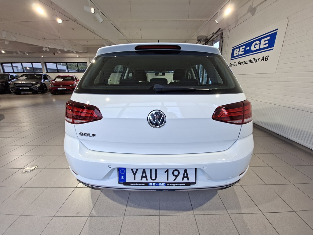 Volkswagen Golf YAU19A
