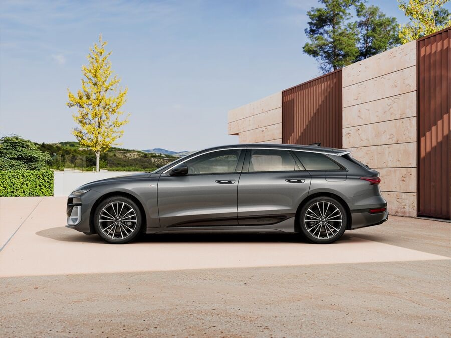 Audi A6 Avant e-tron YAY05U