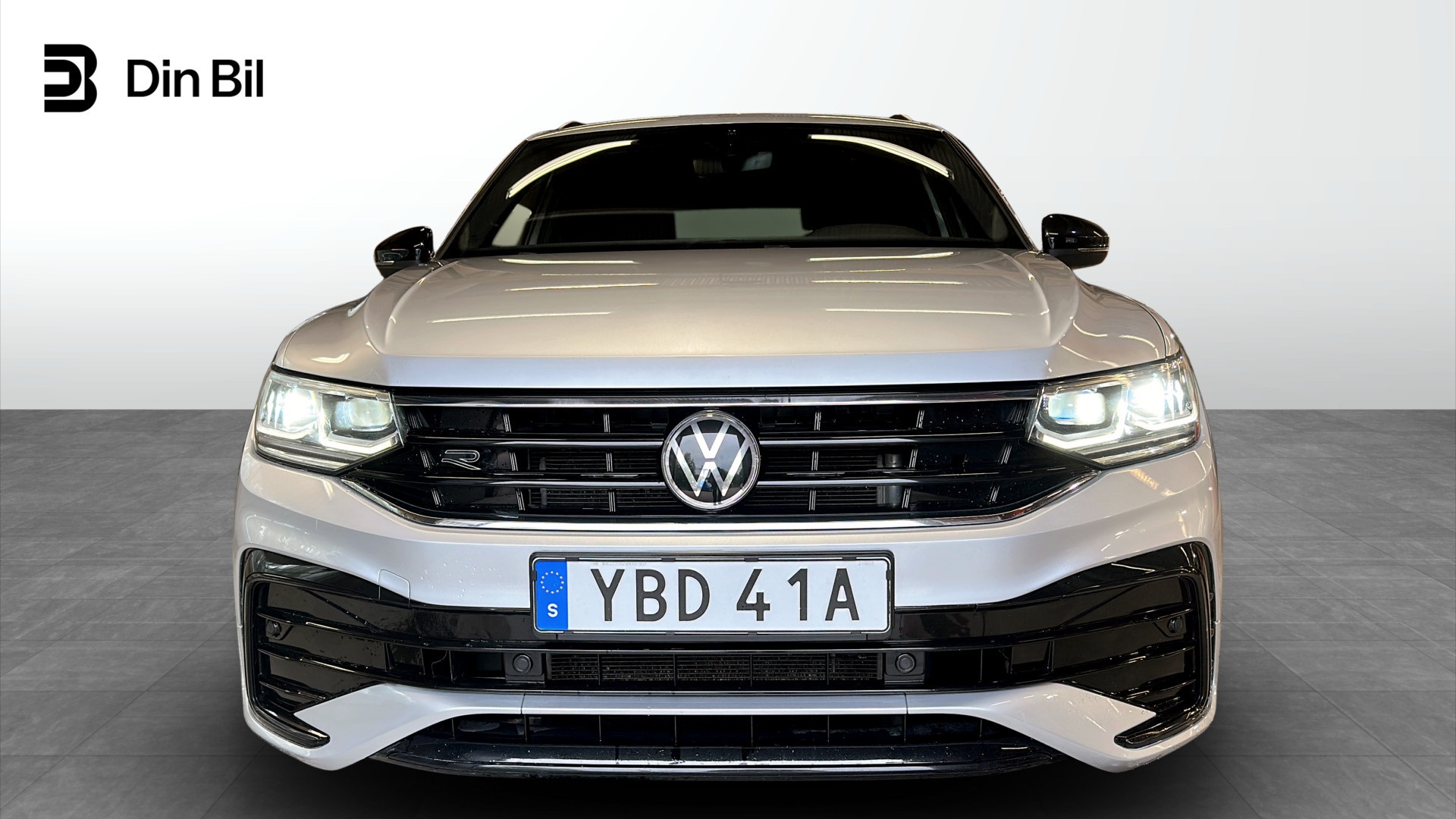 Volkswagen Tiguan YBD41A