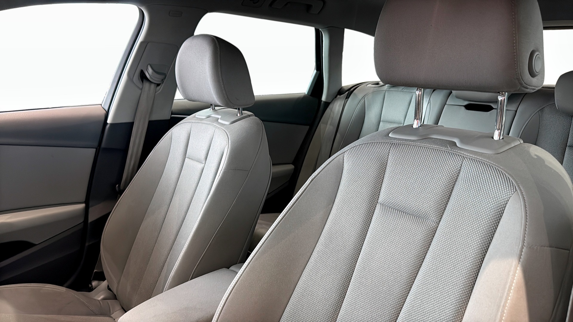 Audi A4 Avant YBH459