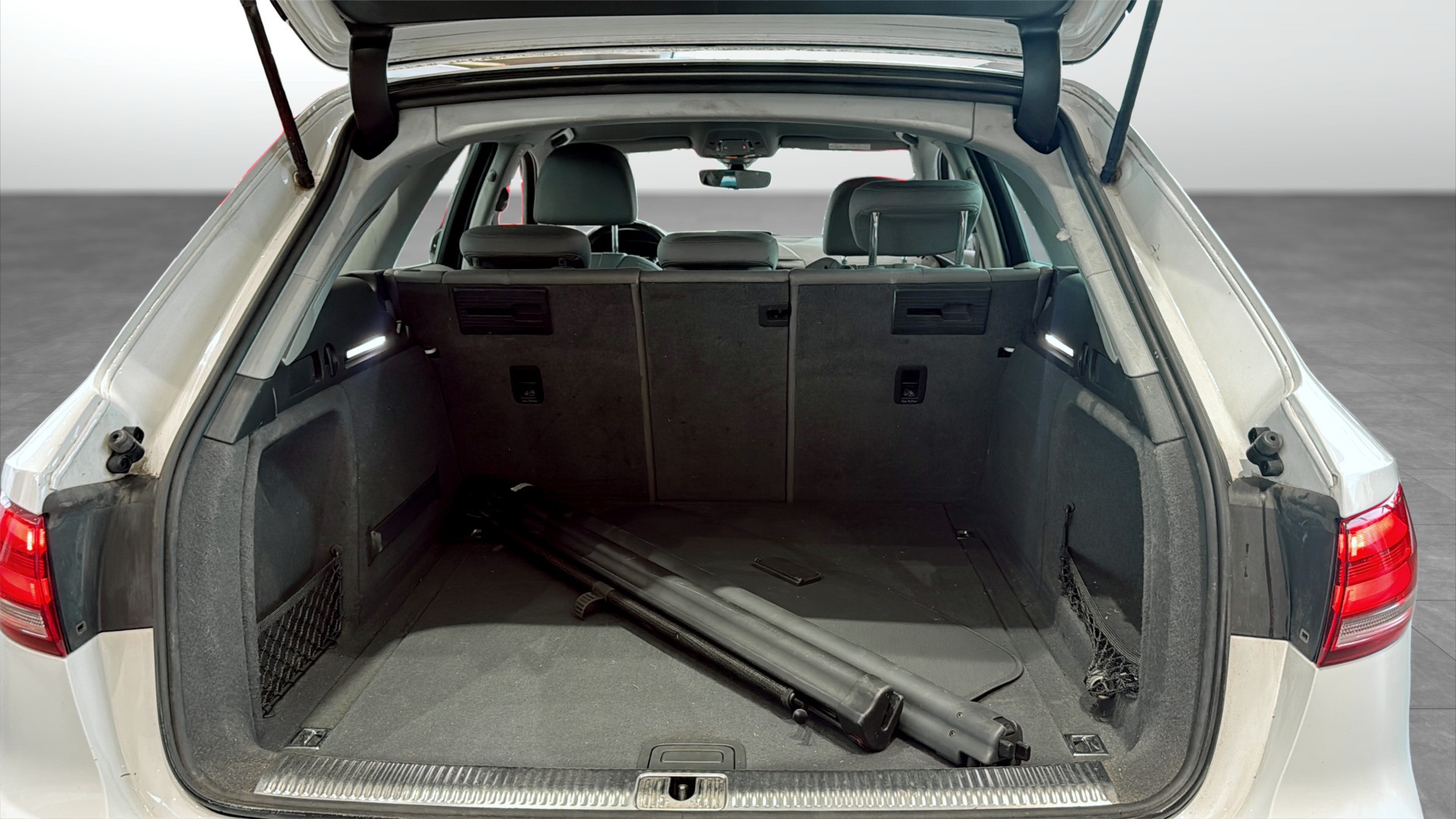 Audi A4 Avant YBH459