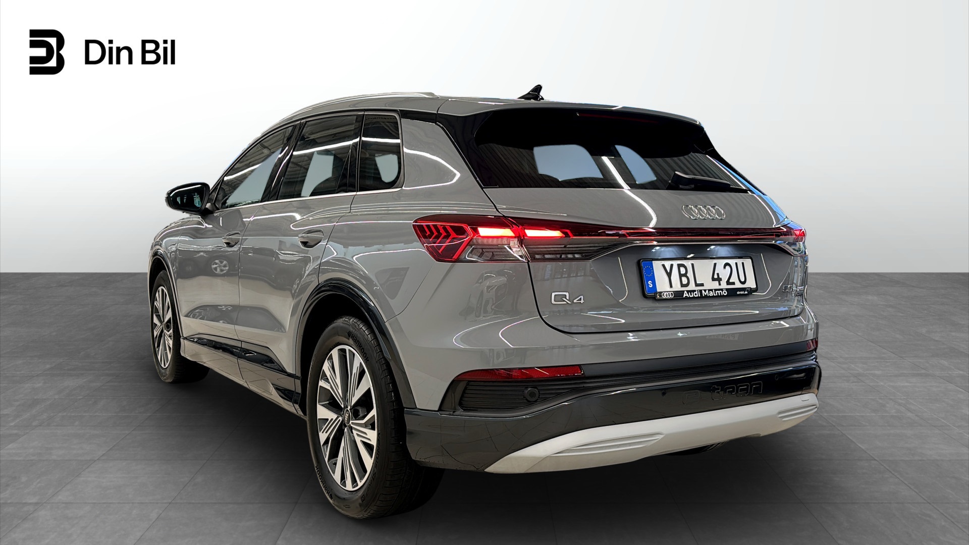 Audi Q4 e-tron YBL42U