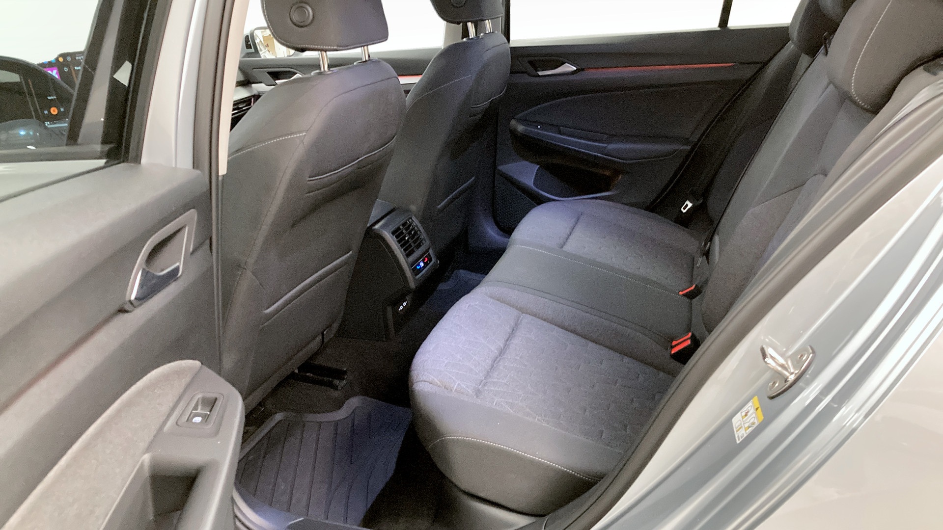 Volkswagen Golf YBM73J