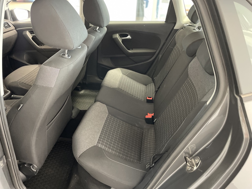 Volkswagen Polo YBW882
