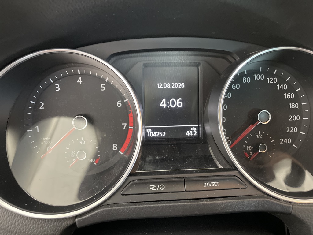 Volkswagen Polo YBW882