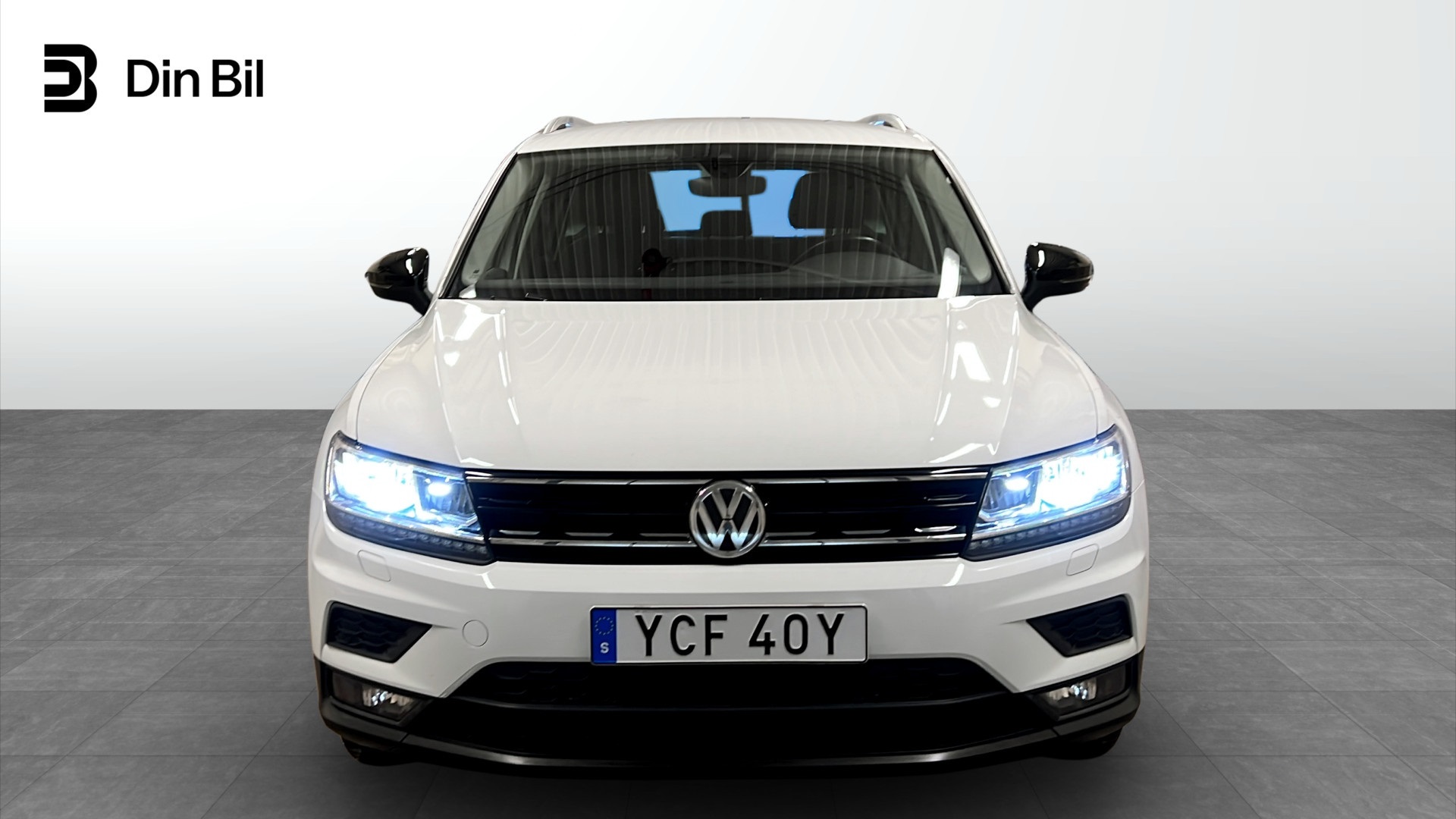 Volkswagen Tiguan YCF40Y