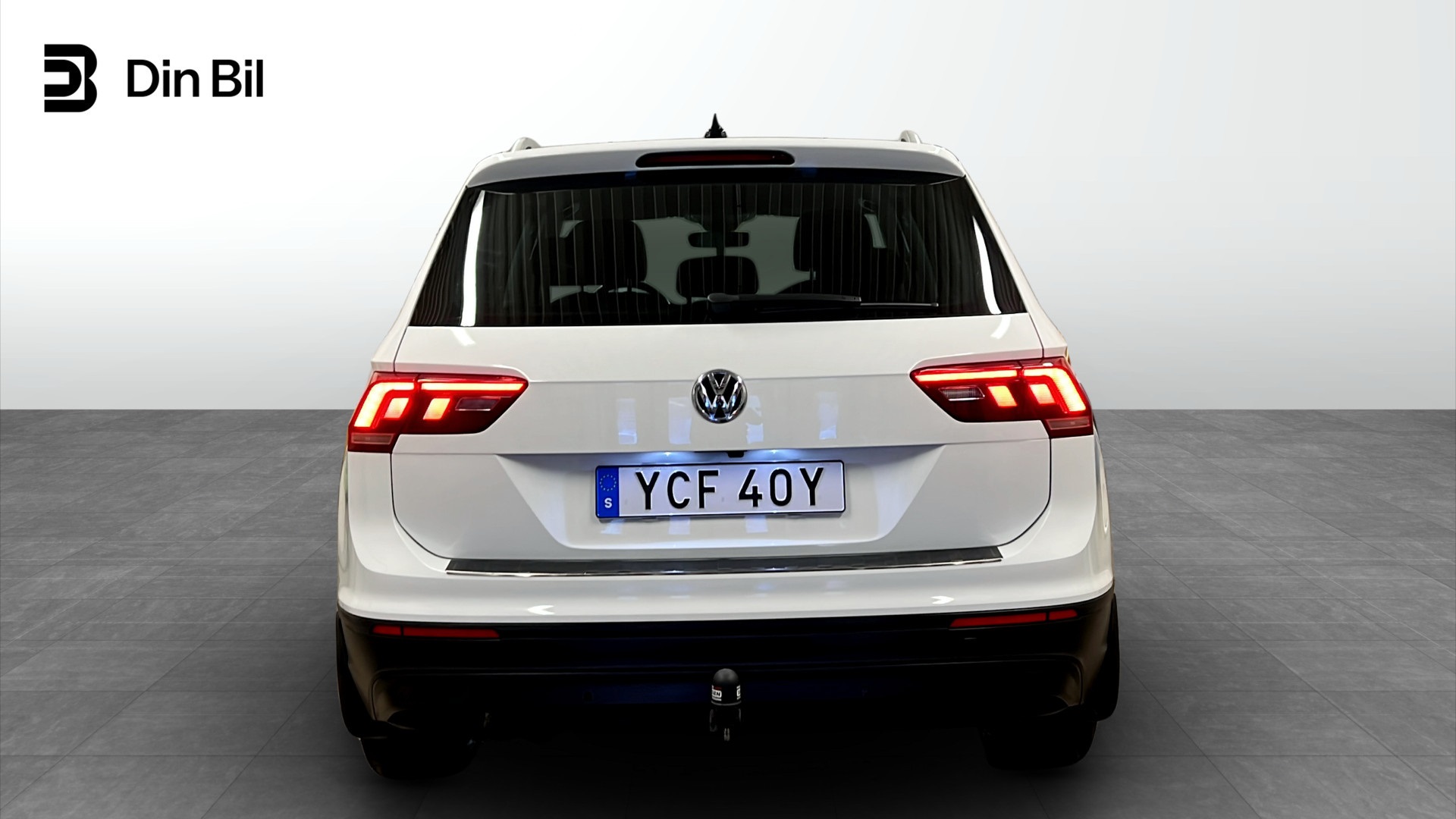 Volkswagen Tiguan YCF40Y