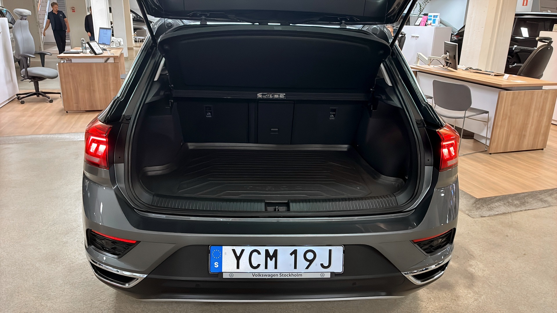 Volkswagen T-Roc YCM19J