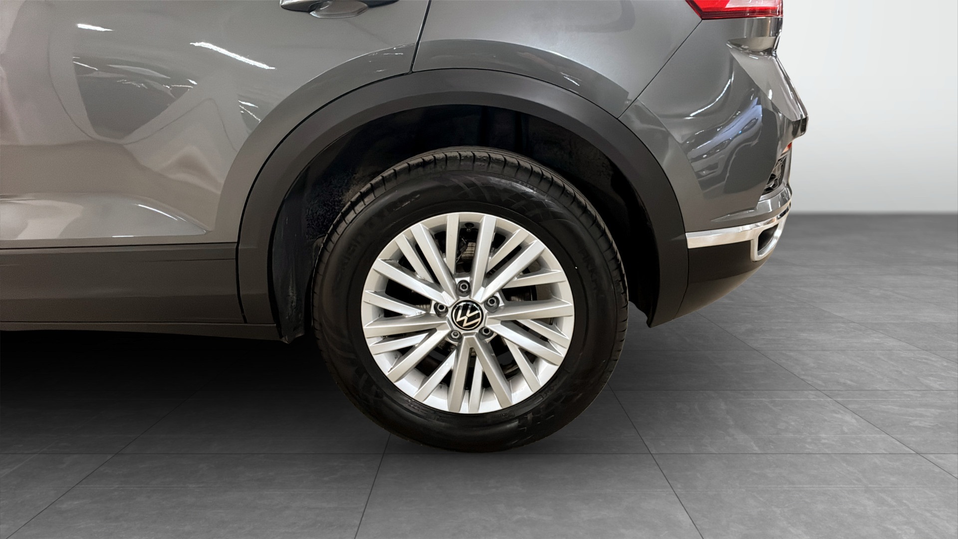 Volkswagen T-Roc YCM19J