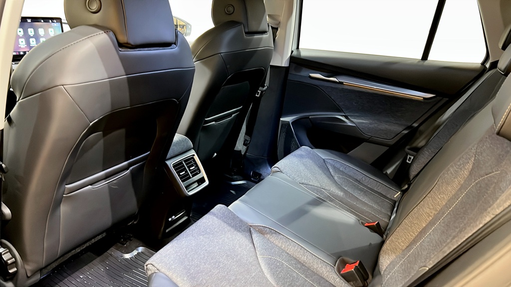 Skoda Elroq YCT42D