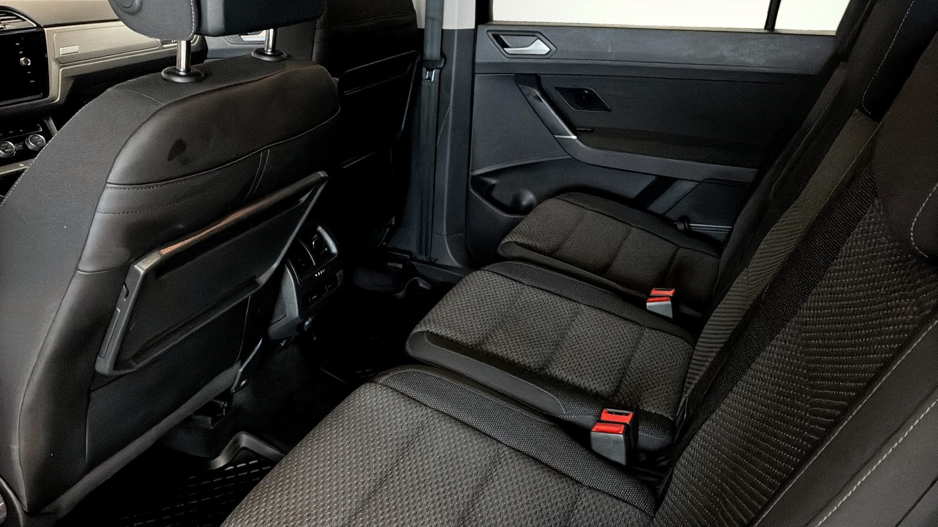 Volkswagen Touran YDF01F