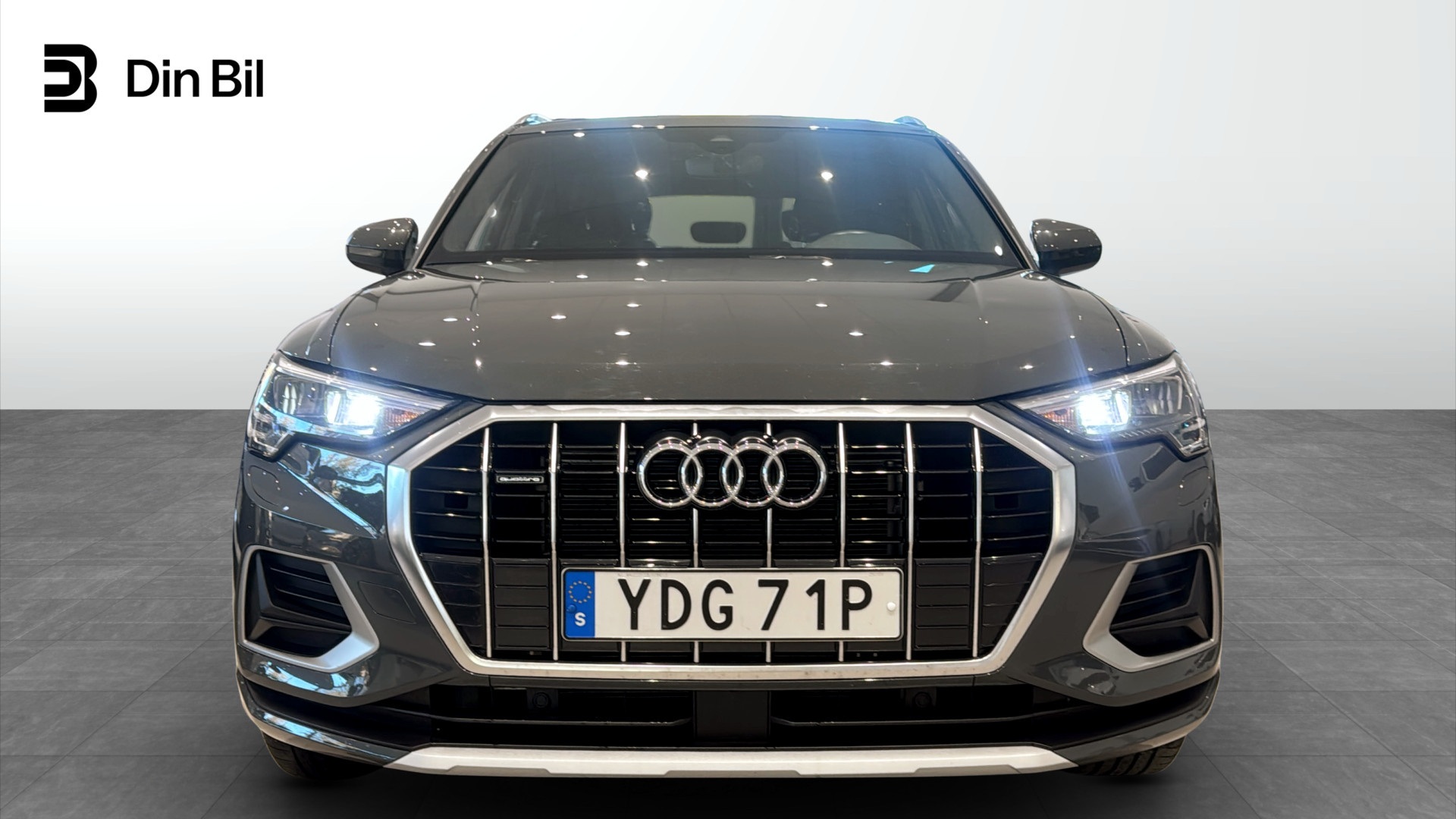 Audi Q3 YDG71P