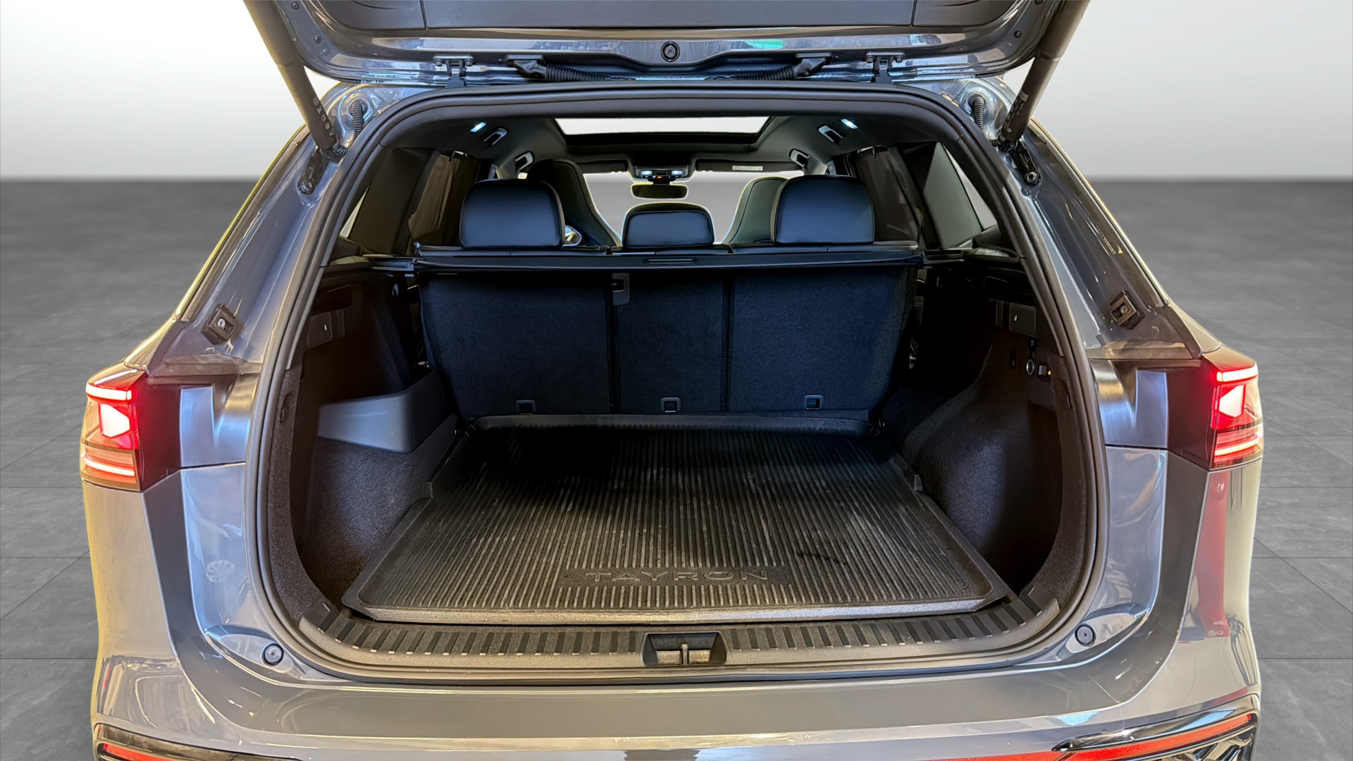 Volkswagen Tayron YDH08D