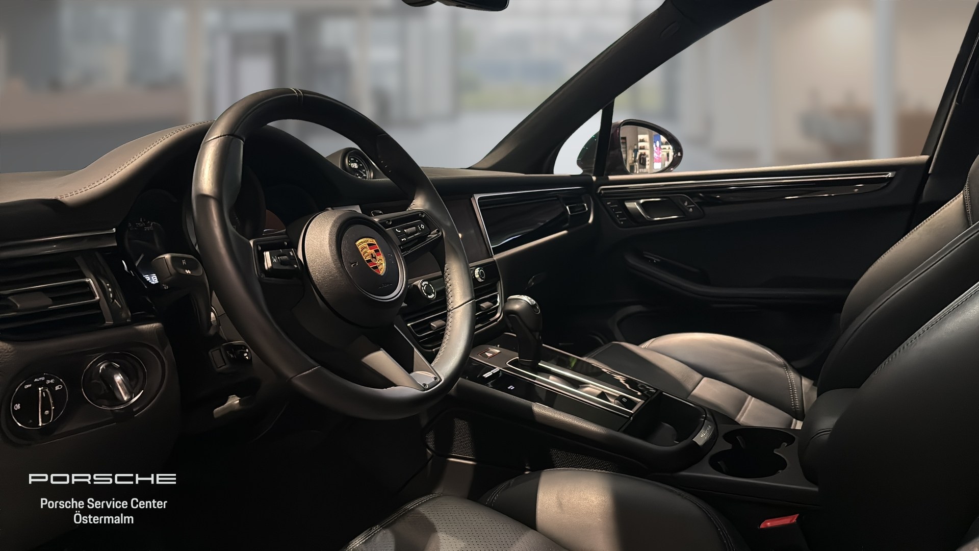 Porsche Macan YDJ06J