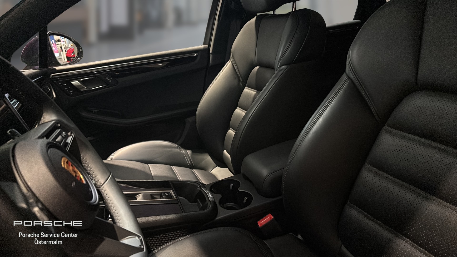 Porsche Macan YDJ06J