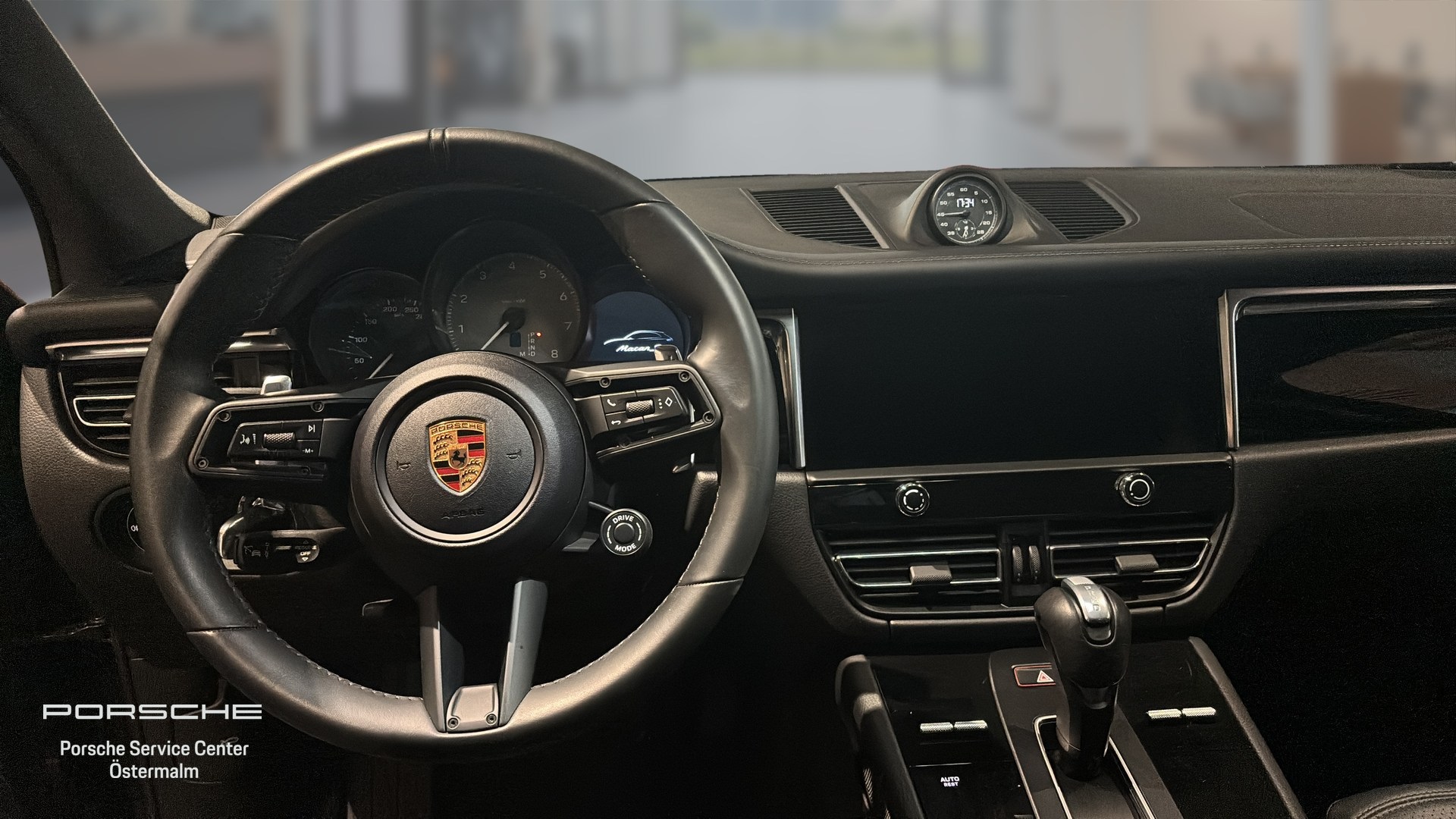 Porsche Macan YDJ06J