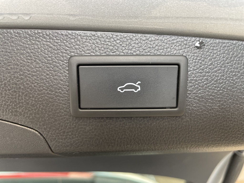 Skoda Superb Combi YDL43T