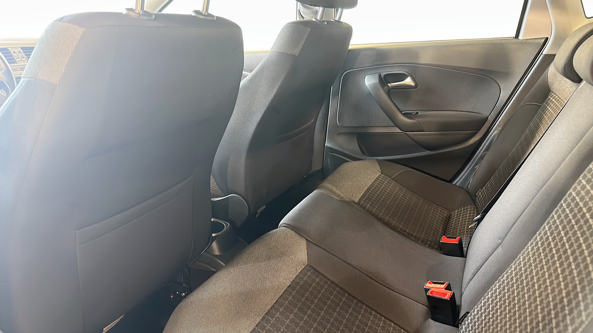 Volkswagen Polo YDM415