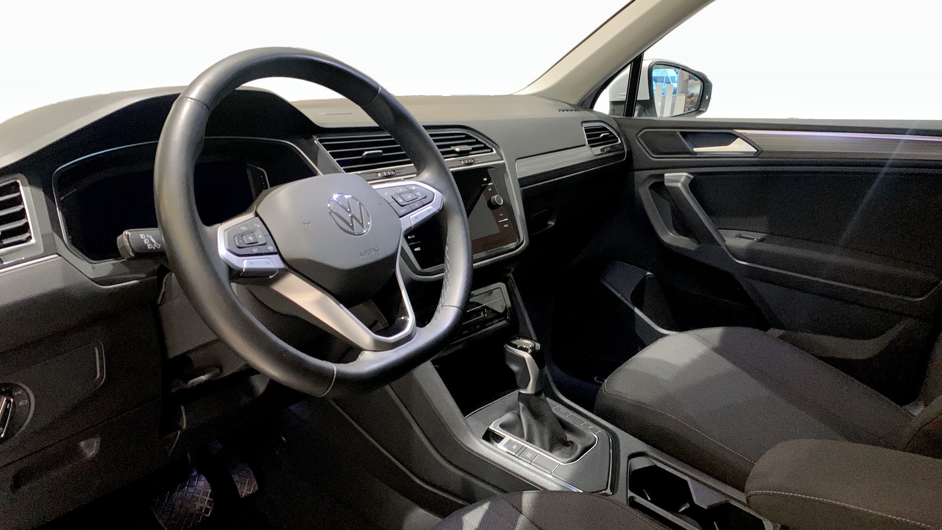 Volkswagen Tiguan Allspace YDM42U