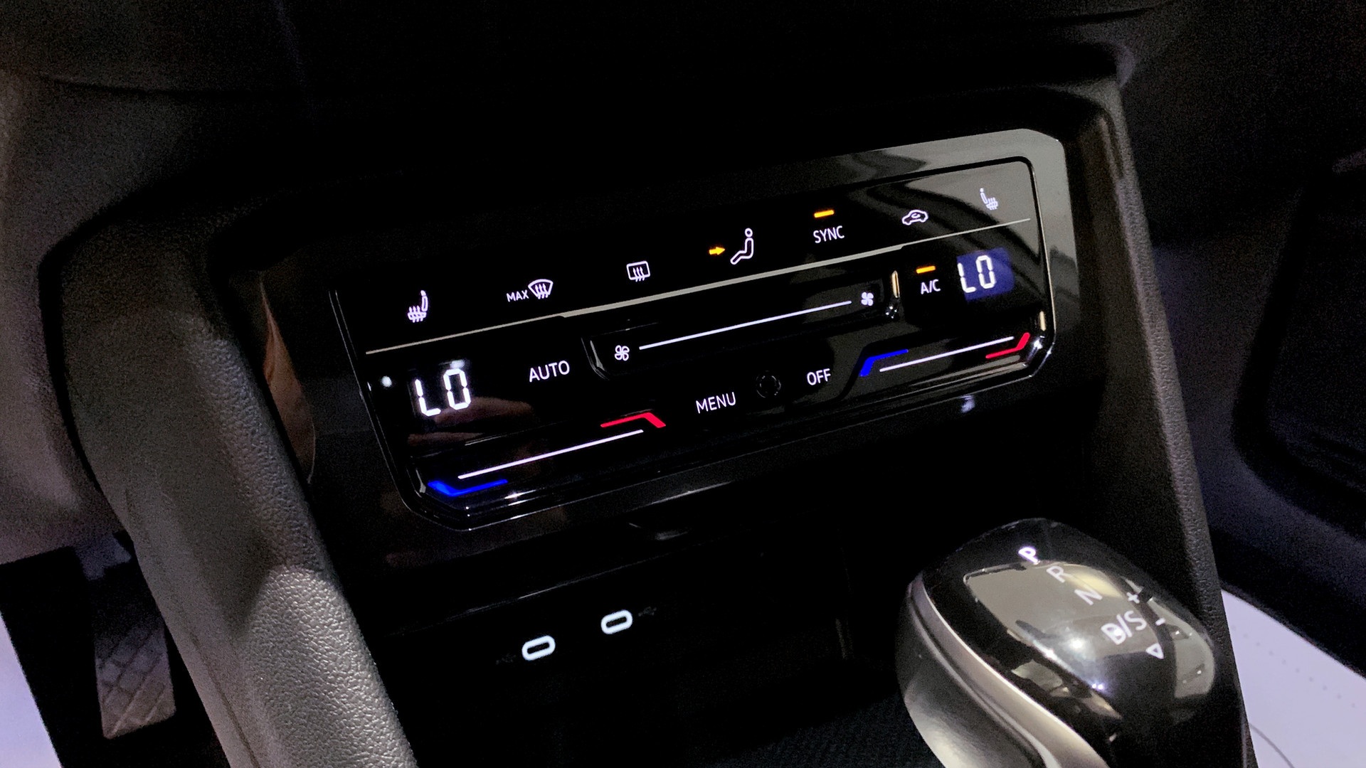 Volkswagen Tiguan Allspace YDM42U