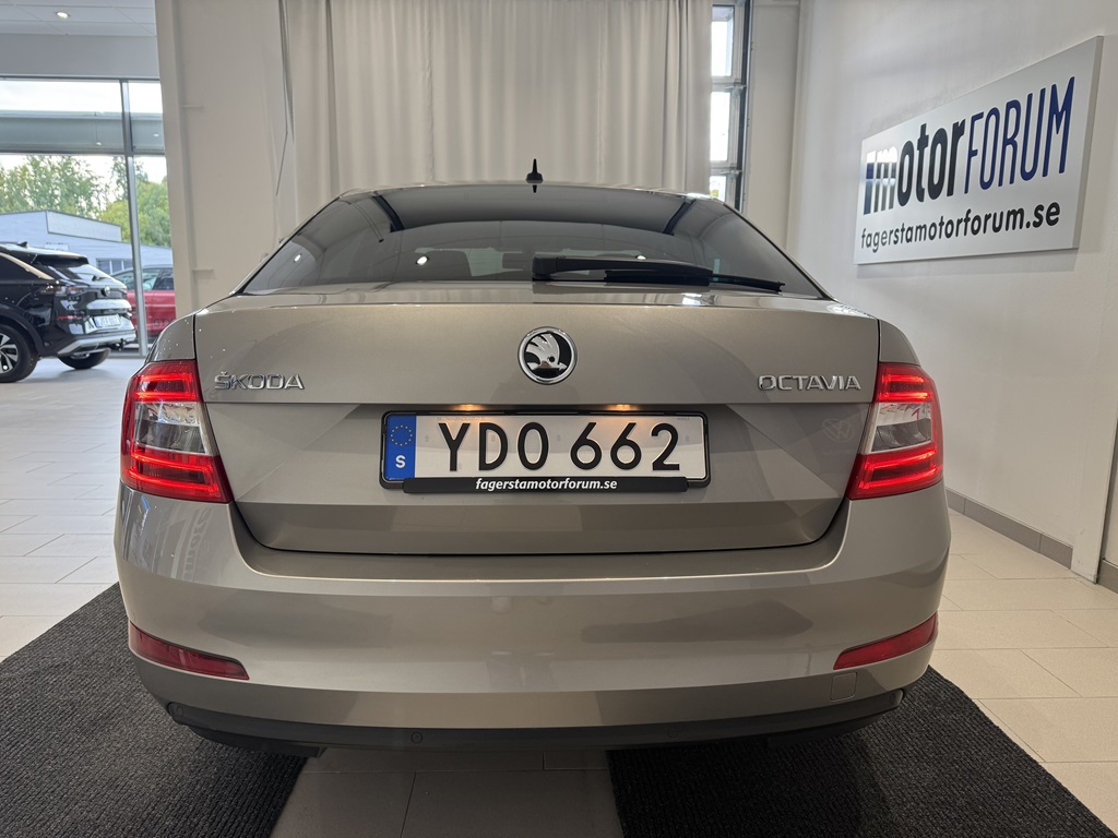 Skoda Octavia YDO662