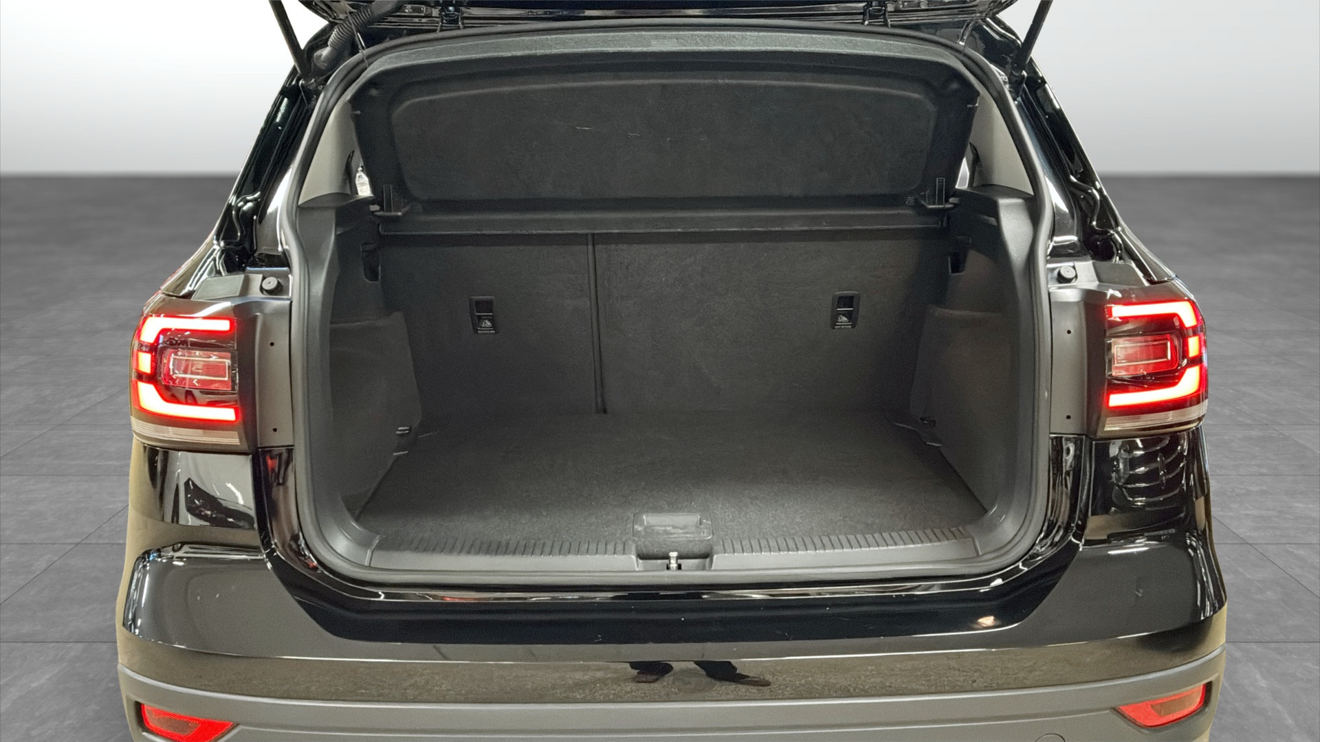 Volkswagen T-Cross YEF01J