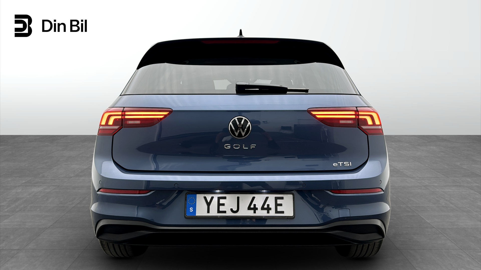 Volkswagen Golf YEJ44E