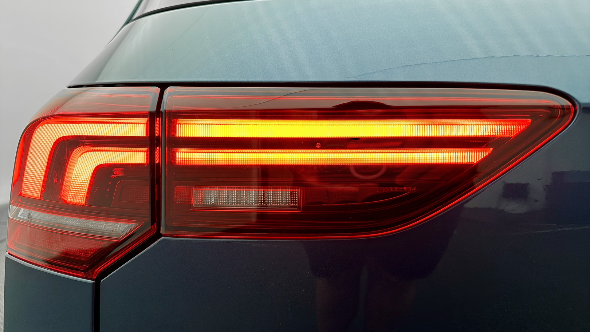 Volkswagen Golf YEJ44E