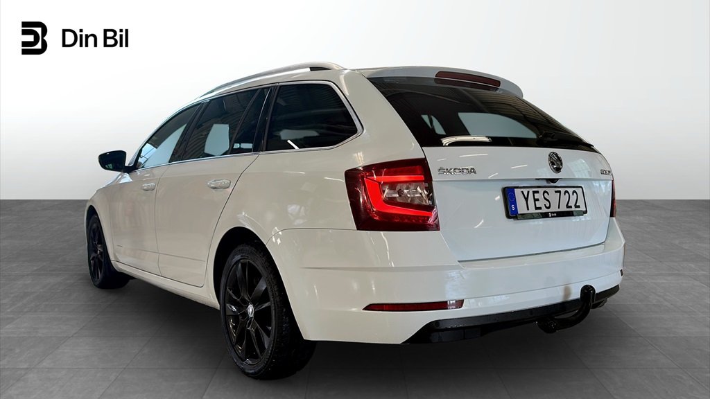 Skoda Octavia Combi YES722