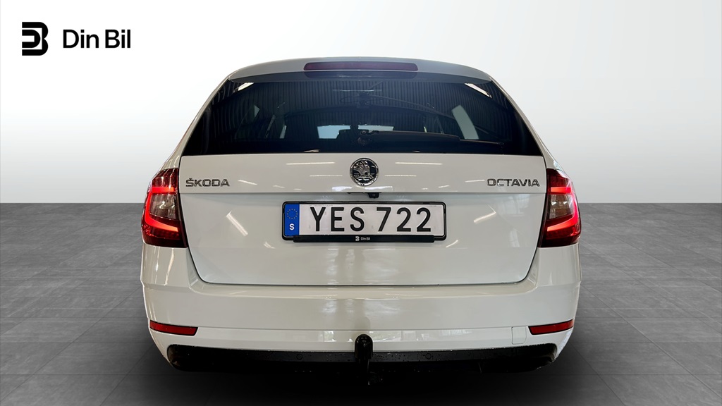 Skoda Octavia Combi YES722