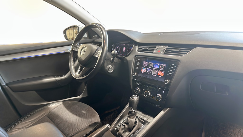 Skoda Octavia Combi YES722