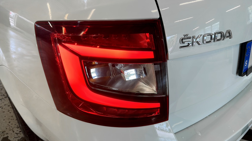 Skoda Octavia Combi YES722