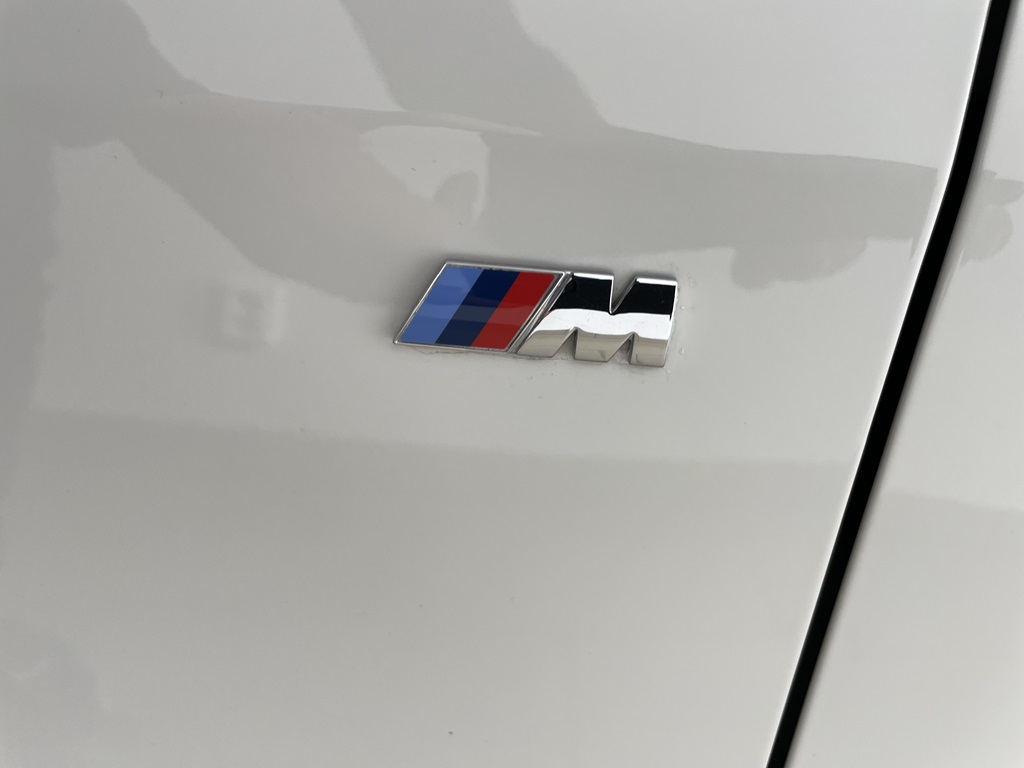 BMW 218 YFB09W