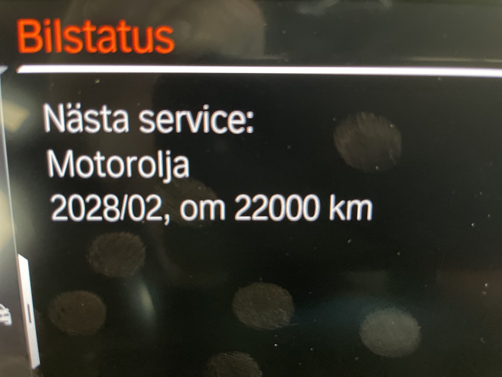 BMW 218 YFB09W