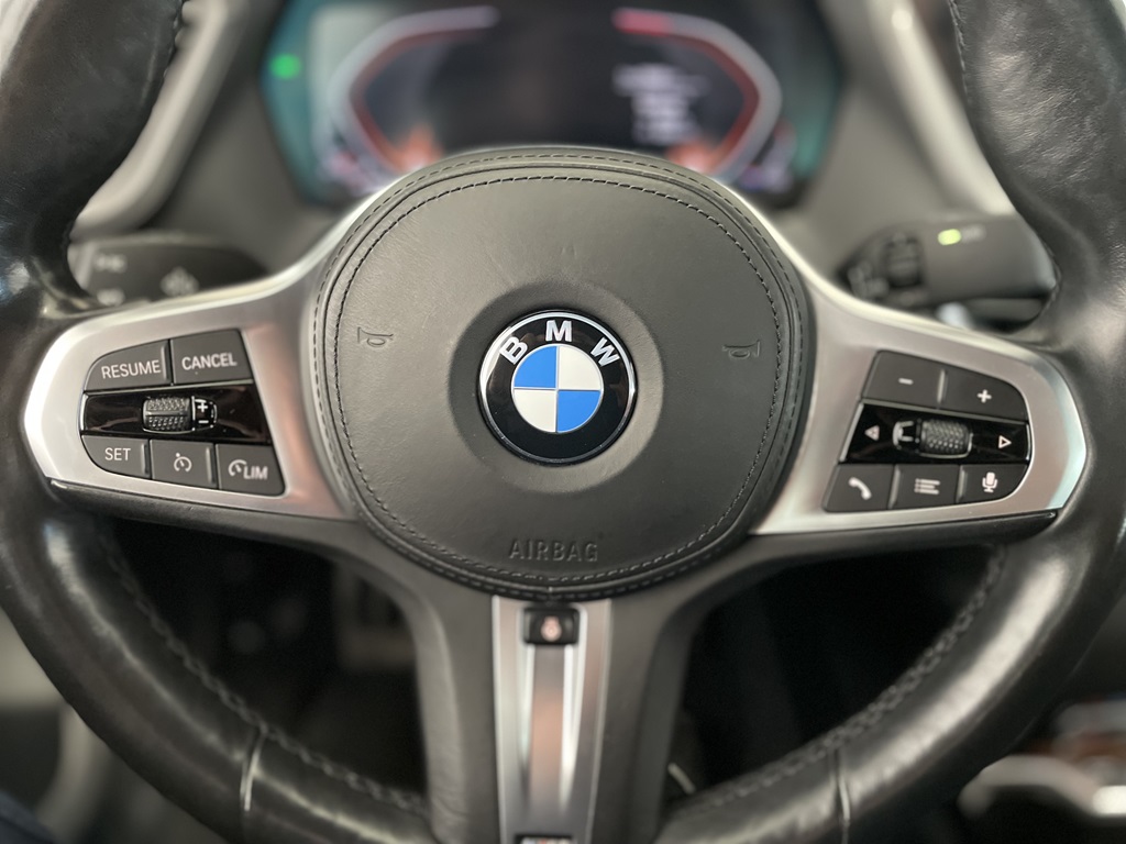 BMW 218 YFB09W
