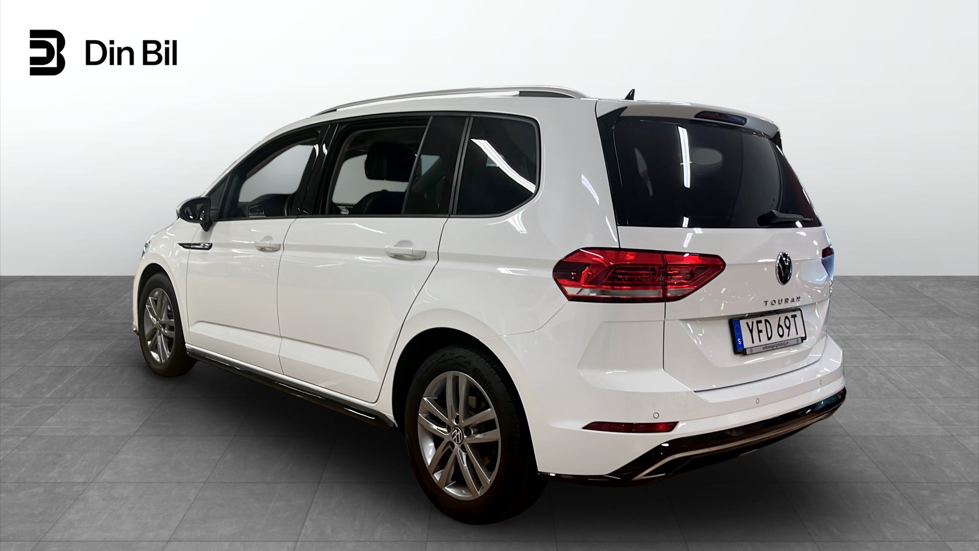 Volkswagen Touran YFD69T