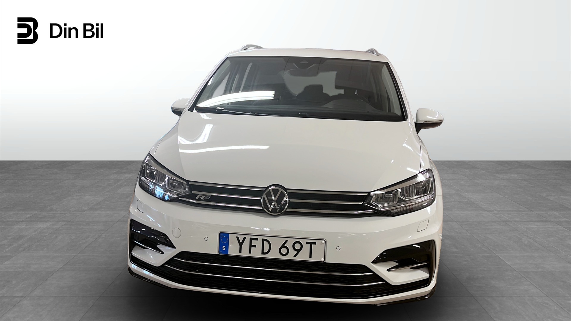 Volkswagen Touran YFD69T