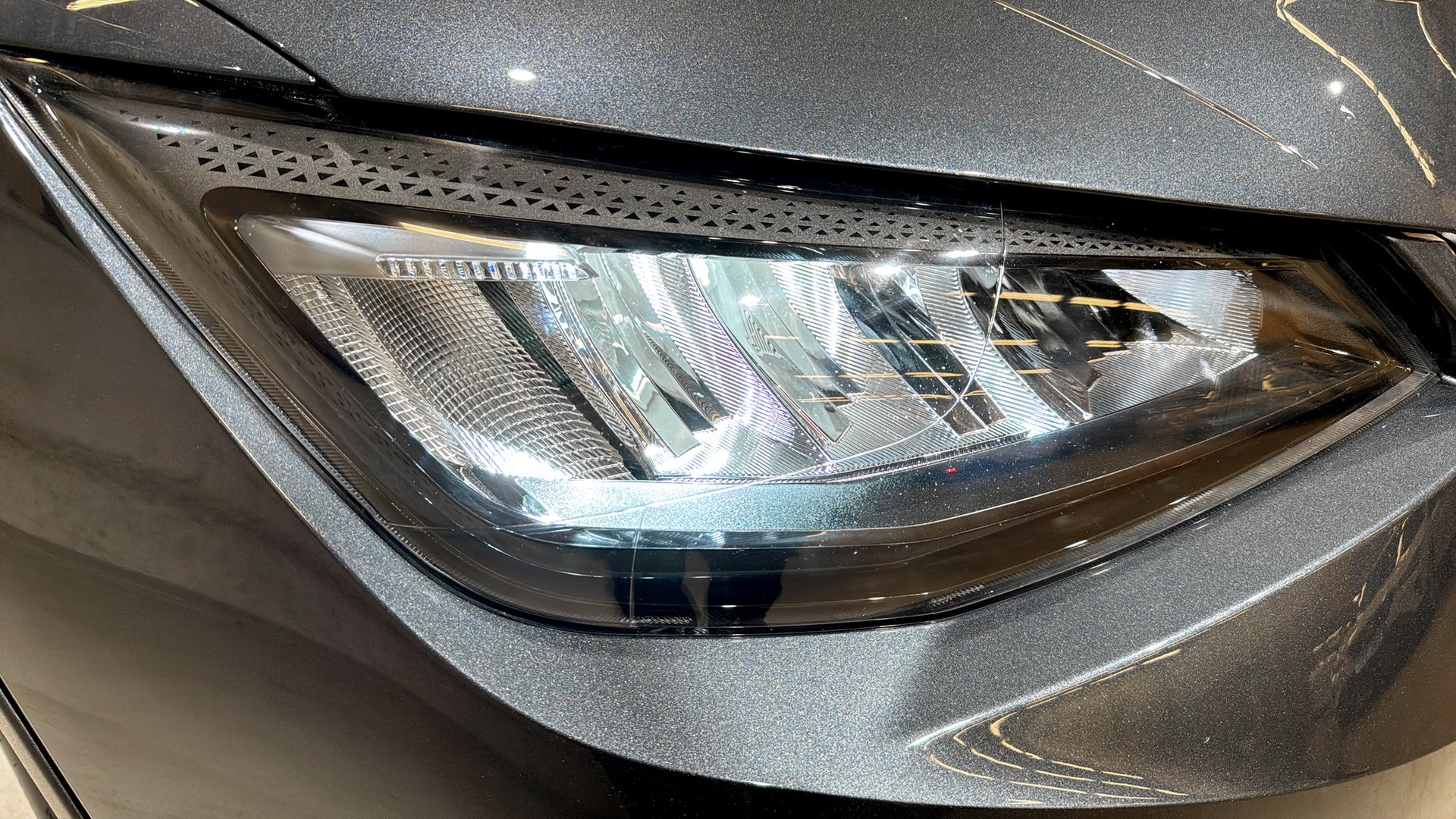 SEAT Arona YFJ10S