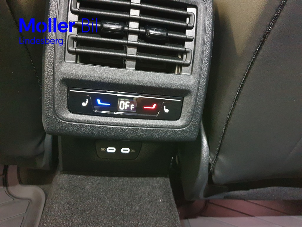 Volkswagen Golf YFJ13J