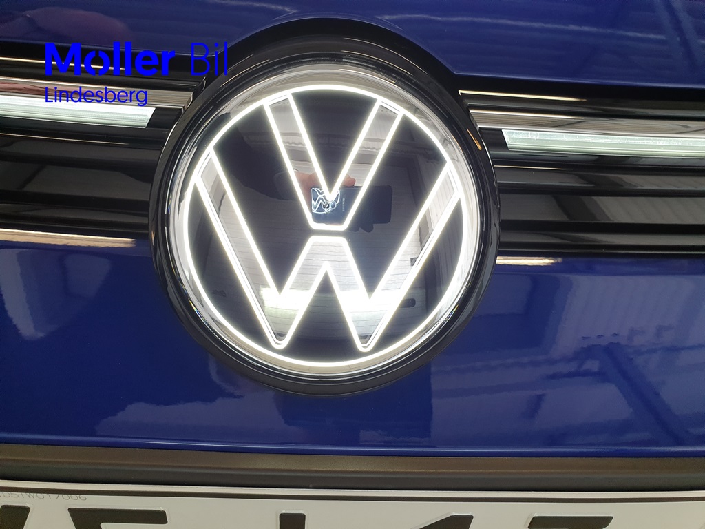 Volkswagen Golf YFJ13J