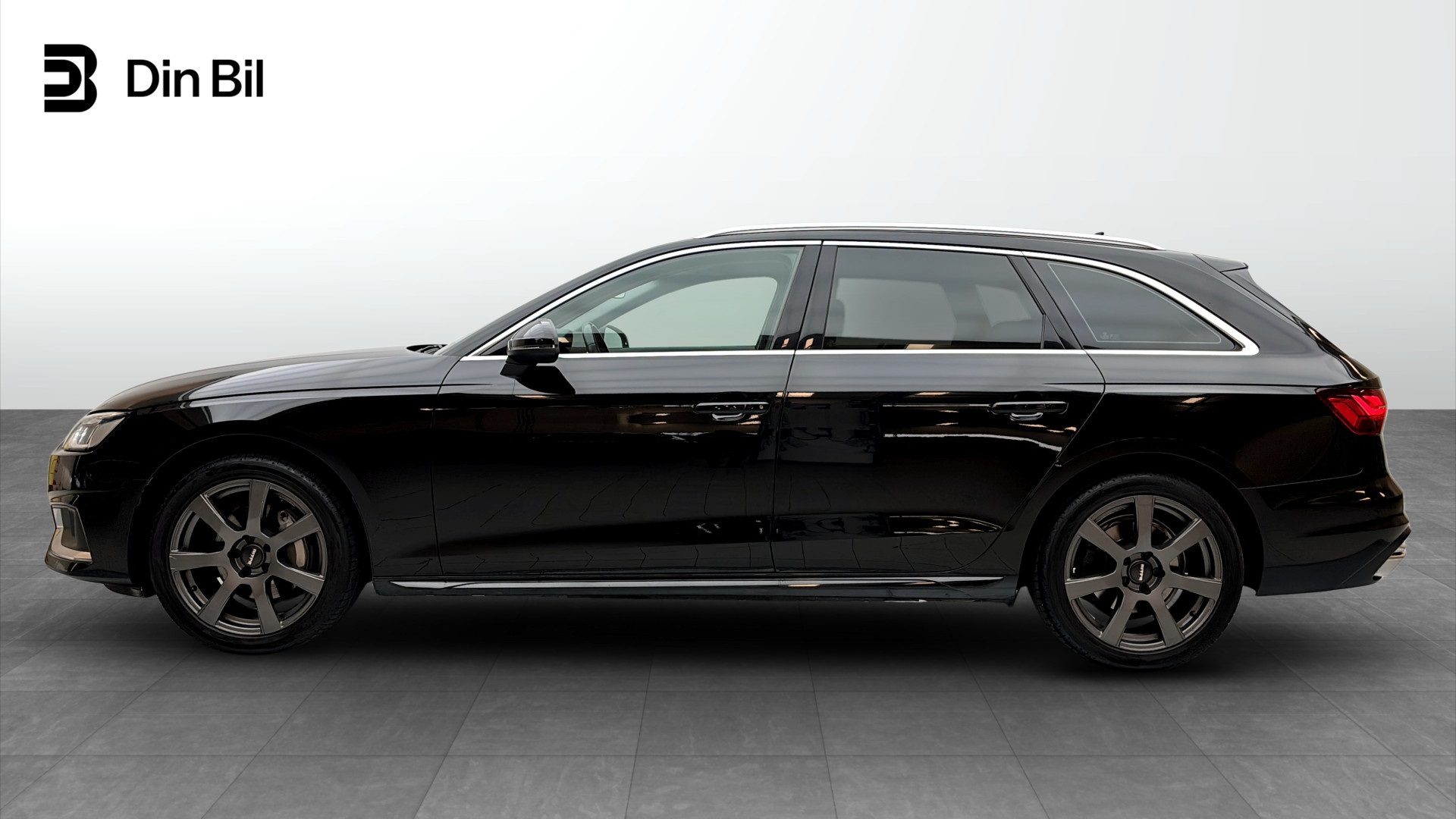 Audi A4 Avant YFR19A