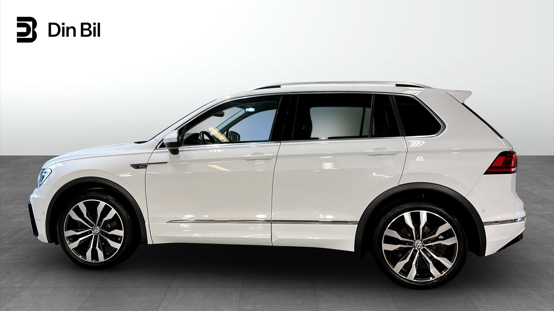 Volkswagen Tiguan YGF72A