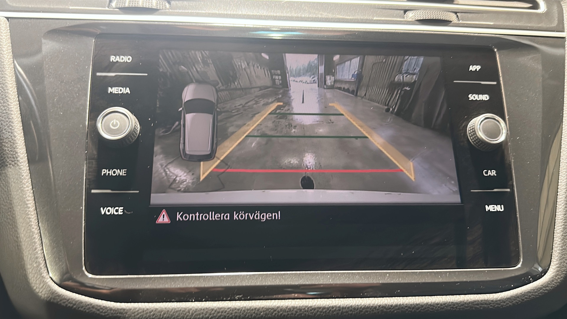 Volkswagen Tiguan YGF72A