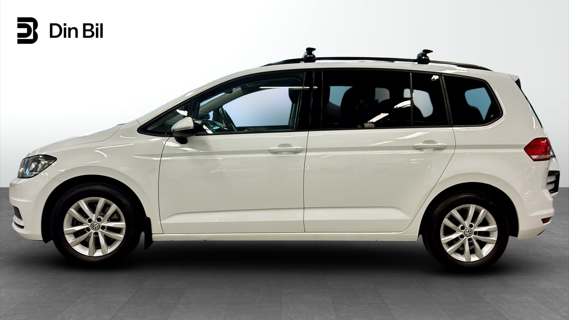 Volkswagen Touran YGF866