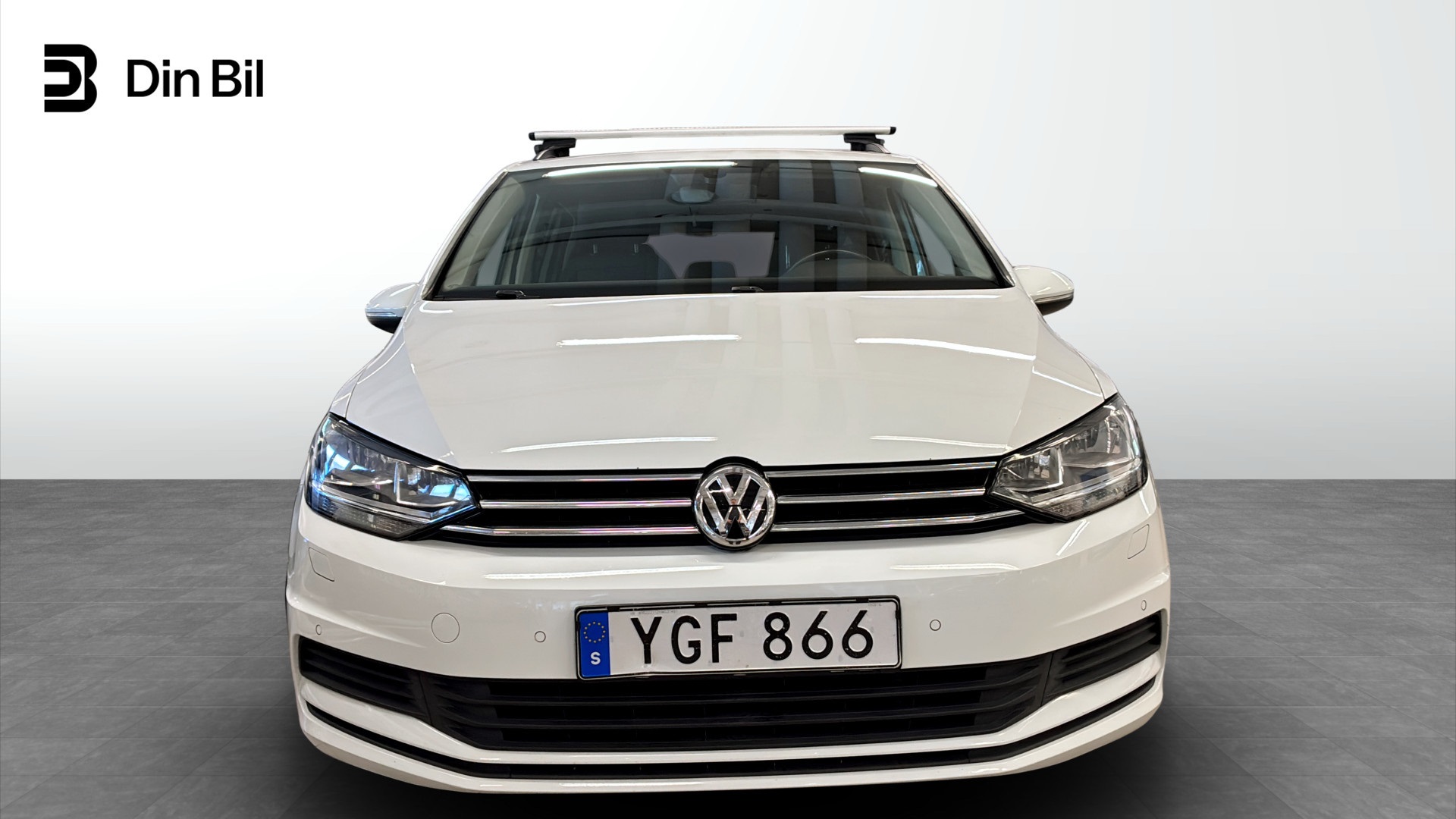 Volkswagen Touran YGF866