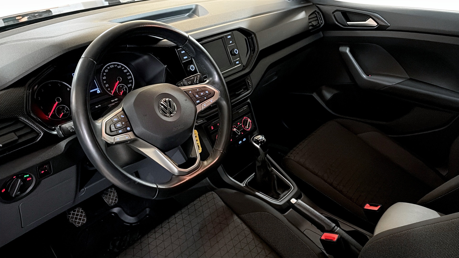 Volkswagen T-Cross YGK40L